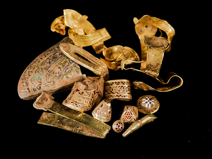 Staffordshire Hoard (650–675 AD)